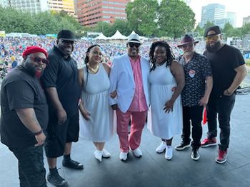 Andy Stokes, BNB & The Soul Sistas
