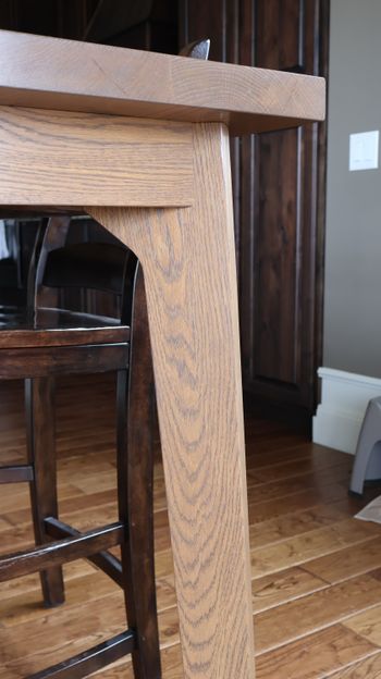 Bar Hight Breakfast Table
White Oak - Weathered Grey Stain

