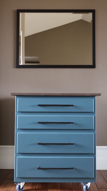 Mobil Bar and Craft Table
Painted Maple body - Ash Top
