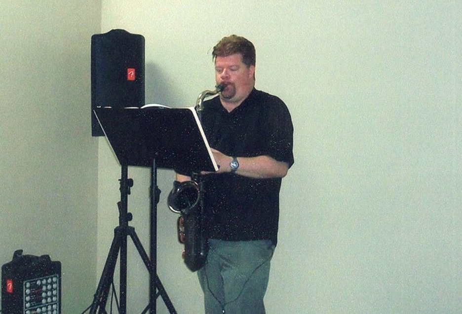 Brian Grace solo sax gig at Granite T