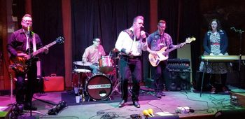 Lee's Liquor Lounge - 2019

