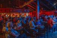 Saxon Pub - standing room only