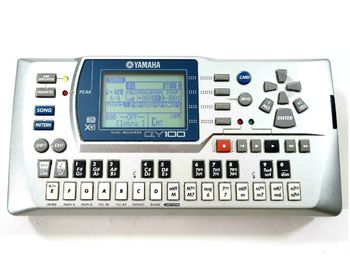 Yamaha QY100
