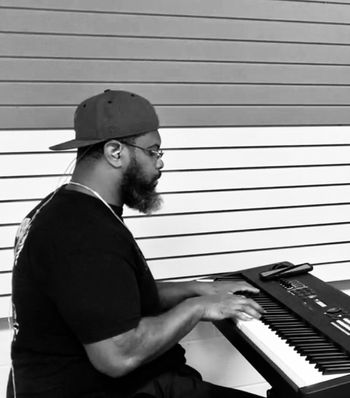 Alfonzo Wellmaker ( President/ Executive Producer/ Musician
