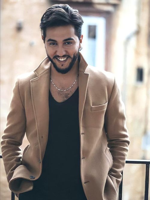 Sabba Salvatore Lampitelli Mr. amore Italy music the super 4 love song Naples band canzoni dancer guitarist Bordeline Loop Comete Elvis swing’n’roll rock Carnera Incensurabili the winner is