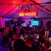 The Hey Nows Band at the Icehouse!