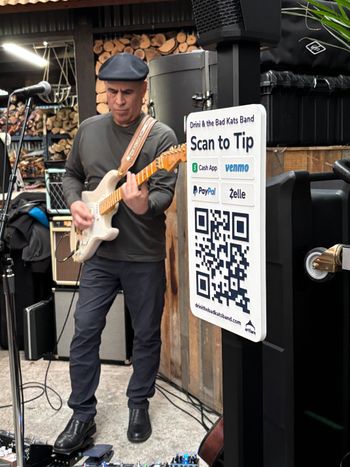 Ed earning a tip via store.art.com using the all-in-one QR payment platform
