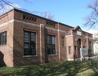 Tres Mundos at the Library