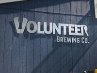 October Oak Duo: Renn & Andrew @ Volunteer