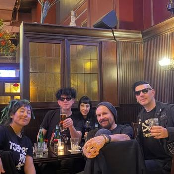 Our team : Chris , Ronny , Kristen, Peter, Sean & MArio
