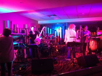 DIGGERS @ THE ENTRANCE
