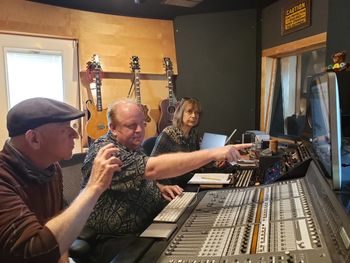JXL, Bill  Hare Mastering Life, Love , Ukulele
