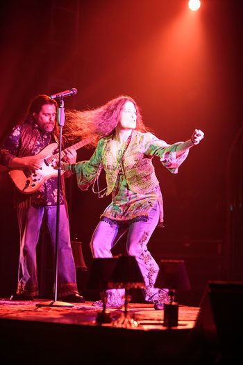 By Mark and Tracy Photography (5th Avenue Theatre, Seattle)
