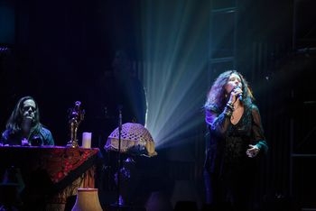 By Mark and Tracy Photography (5th Avenue Theatre, Seattle)
