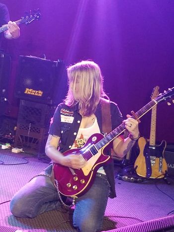 Gettin' down and dirty at Mexicali Blues in Teaneck, NJ
