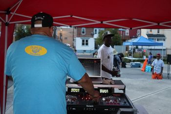 DJ MeltDown & motivational, community activist, Pas Simpson, supporting the Ortiz Ark Foundation kid's picnic @ Stevens Park

