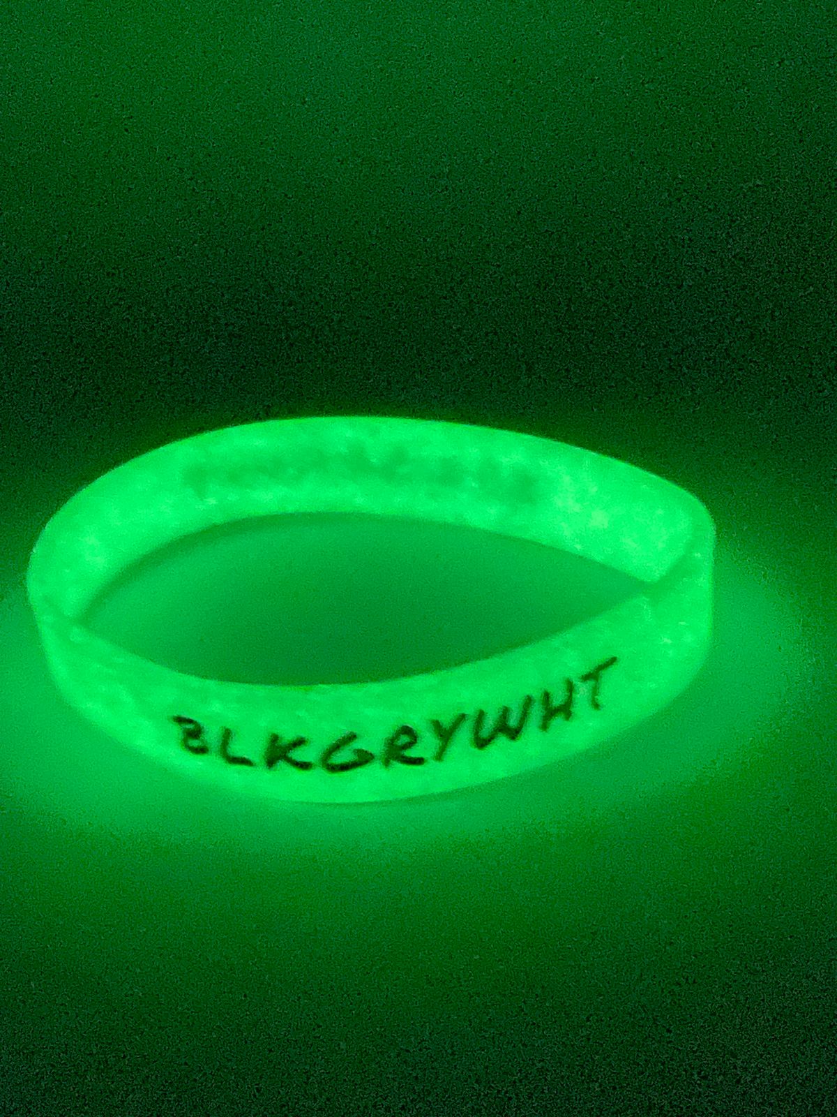 BLKGRYWHT Wristband - Glow-in-the-dark White 