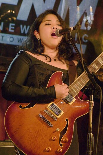 © 2025 Michael Blank Photography. All Rights Reserved. Administered by RAMEKEGA/WSP Music Group. Location Bar Lubitsch, West Hollywood, CA. We Found New Music Showcase June 2025.
