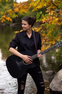 Tali Snowden LIVE in Saugatuk!