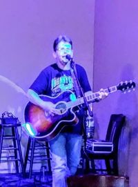 Kim Hunter live at Gulf Burgers