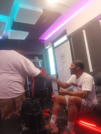 Kill Will aka Braniak of 2HP giving props to Fatt Duse
