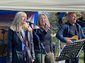 L.I. Fall Festival, with Maggie Mills & Mike Mills. Photo: Frank Bello
