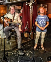 Elizabeth Rose Hosts Rafter's Tavern Ridiculously Popular Weekly Open Mic