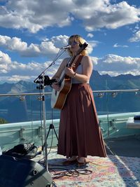 Live music on the Peak Patio with Mari Rosehill & Carlyn Patricia Reilly