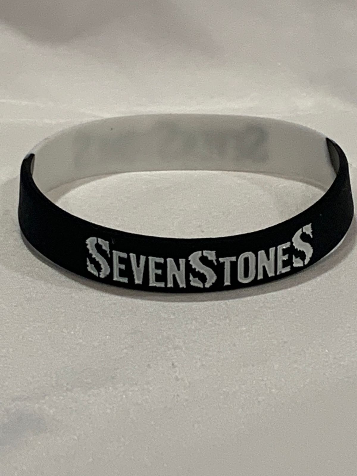 SevenStones Wristband 