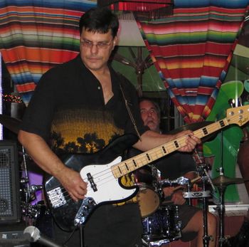 AL AND RONNIE HOLDING DOWN THE RHYTHM AT RUBEN'S, PEEKSKILL, NY - 8/30/13.
