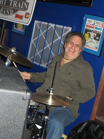 RONNIE LAYIN' DOWN A GROOVE AT SIDELINES, RED HOOK, NY - 2/21/14.
