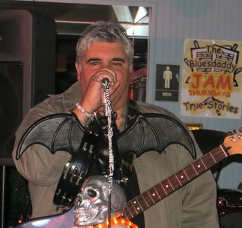 OUR FRONTMAN JEFF AT DUDLEY'S, NEW ROCHELLE, NY - 11/2/13.
