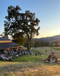 Tuesday String Band @ JL Kiff Vineyard