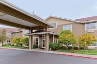 Tuesday String Band Duo (Ryan & Gage) @ Heron Pointe Senior Living