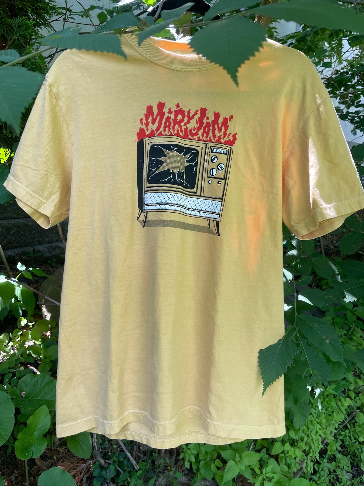 BURNING TV SHIRT