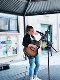 J J ARV Live in the Saloon Bar