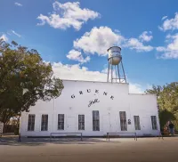 Ryan Hunter Band at Gruene Hall -- Honky Tonk Thursday
