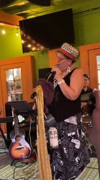 Suzanne Lucas - Black Box Duo