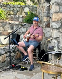 Late Summer Music and Wine at Capri Cellars!