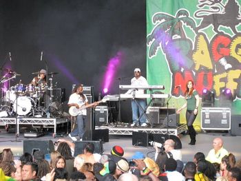 In Australia touring with
Kymani Marley, Maxi Priest, Jimmy Cliff, Mary J Blige
