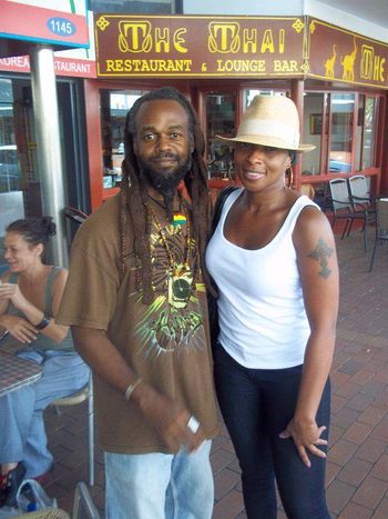 W Mary J Blige in New Zealand
