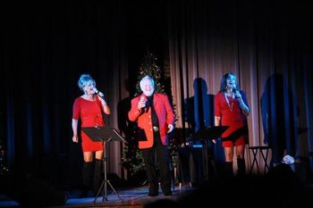 Christmas Show at Joslyn Hall
