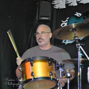 Village Pub Lindenhurst

