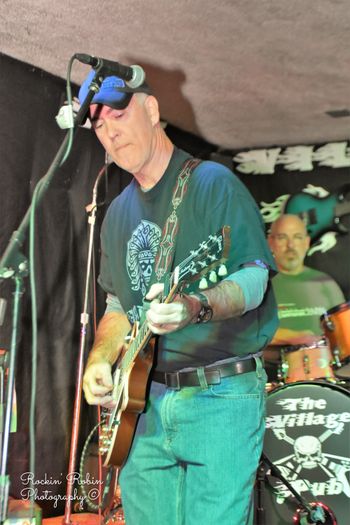 Village Pub Lindenhurst
