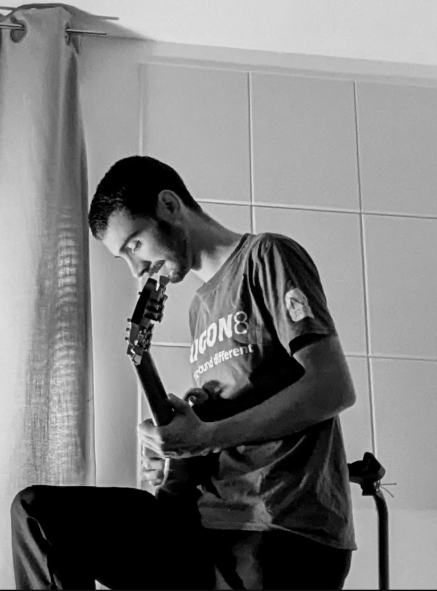 Zachary Mason in studio with Les Paul