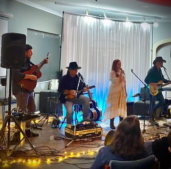 Daisy & Band
