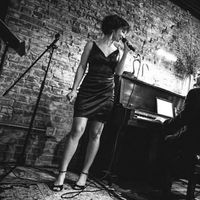 Keely McGough @ Round Midnight