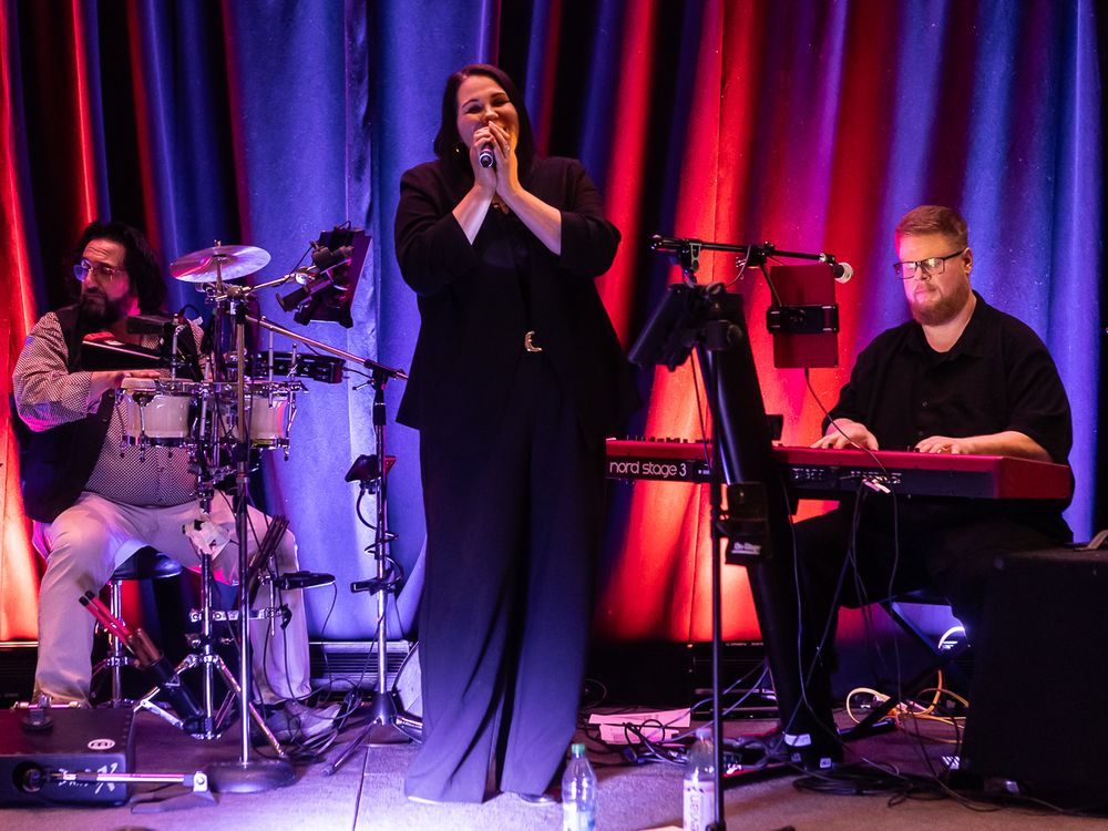 Sirens' Light Cocktail Trio Lounge Gentle Soft Vibe Jazz Covers Receptions Casino Hotel Lobby
