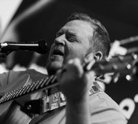 Songsmith Sundays with Carter Felker