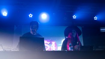 Picture by Kevin Stevens - Musique Non-Stop
